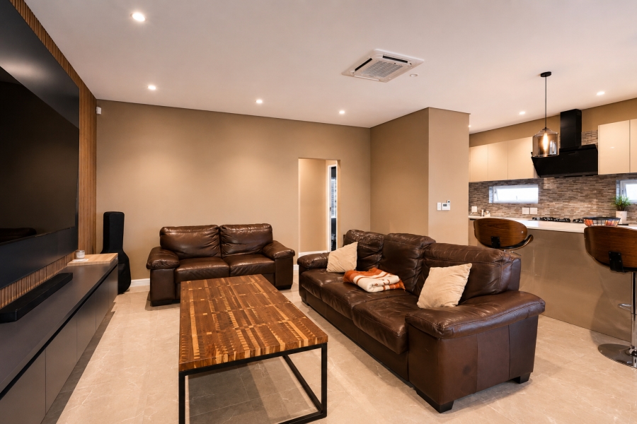 3 Bedroom Property for Sale in Sandown Western Cape